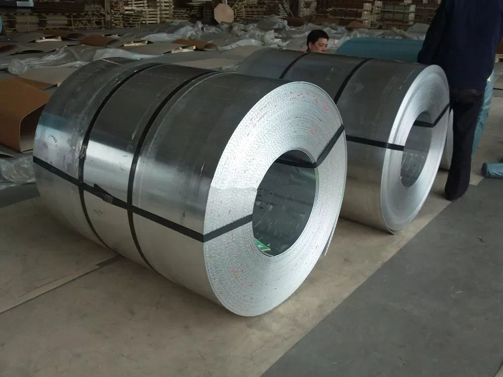 Color Coated Aluminum Coil Roll Durable Indoor Outdoor Antioxidant