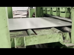 Stainless steel plate cut on machine